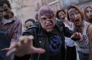 http://oferplan-imagenes.laverdad.es/sized/images/zombiesurvival1-300x196.jpg